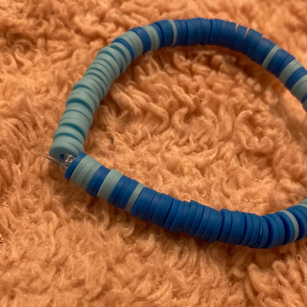 Blue Beaded Bracelet - Picture 3 of 5